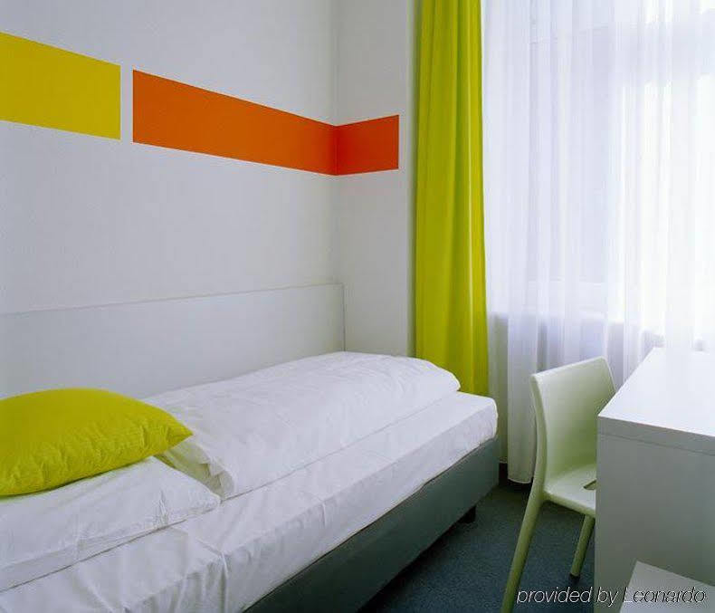 Colour Hotel Frankfurt am Main Quarto foto